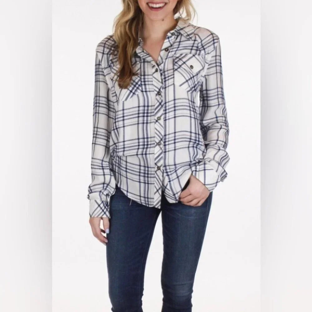 Anthropologie Ash and Ember Button Down Front Plaid Flannel White Size XS